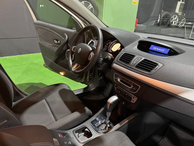 RENAULT Mégane Dynamique dCi 110 AUTOMATICO