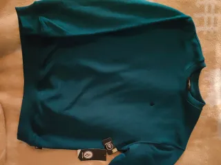 Camiseta y sudadera Volcom nuevas con etiqueta