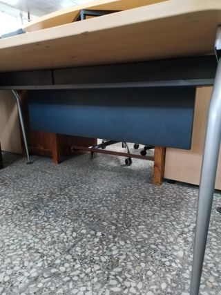 ESCRITORIO CON ALTILLO