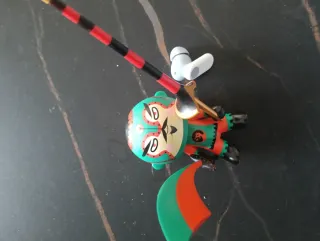 Lote di figurine da collezione e giocattoli