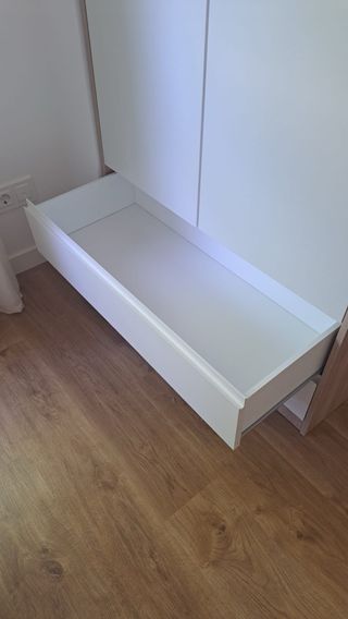 Armario 2 puertas y 2 cajones