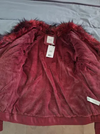 Giubbino Zuiki con pelliccia rossa