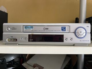 Reproductor VHS LG Talking VCR LV2775