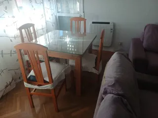 Mesa de comedor madera y cristal