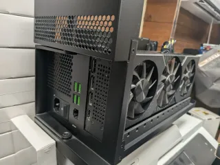 Razer Core X Chroma RTX 3080 eGPU per porte Thunderbolt