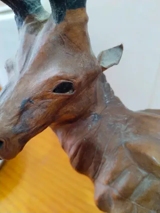 Ciervo antiguo decorativo