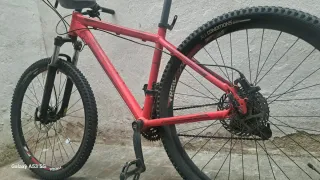 Bicicleta de Montaña Roja