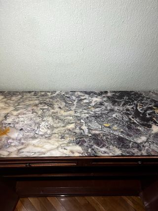 Cómoda tocador de madera y mármol