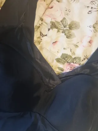 Reggiseni fascia larga pizzo nero e bordeaux