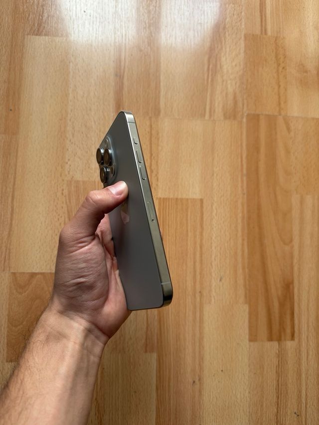 iPhone 15 Pro Max 256GB Gris