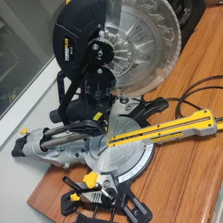 Sierra IngletadoraTelescópica PowerPlusPOWX075730S