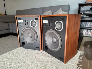 Altavoces JBL L65A