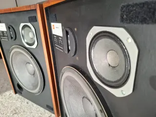 Altavoces JBL L65A