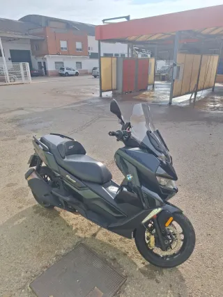 BMW C400 GT TRIPLE BLACK