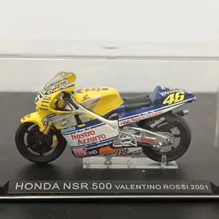 Maqueta Moto Honda NSR 500 Valentino Rossi 2001