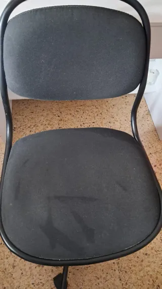 Silla giratoria ÖRFJÄLL negra