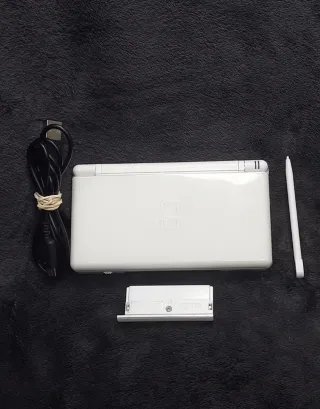 Nintendo DS Lite Blanca + Lápiz y cargador