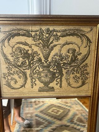 Coppia di specchi classici in legno e vetro