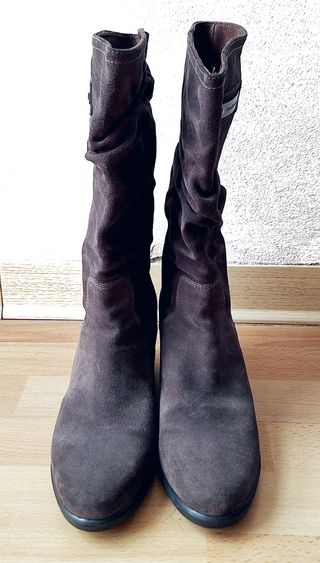 Stivali Nero Giardini in pelle numero 38