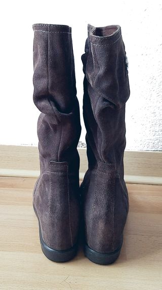 Stivali Nero Giardini in pelle numero 38