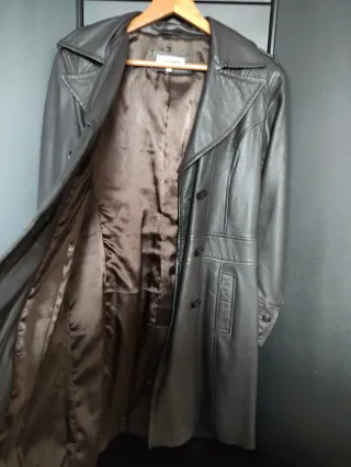 Abrigo de piel marrón