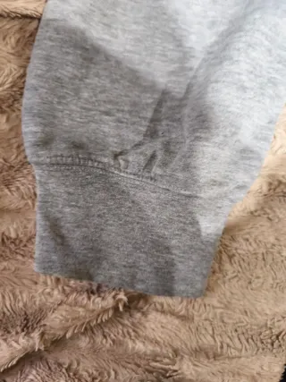 Pantalón de chándal gris hombre.