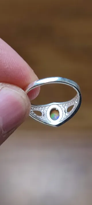 Anillo de Plata y Ópalo.