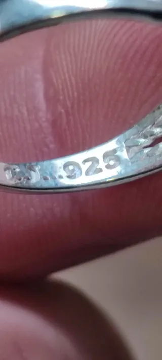 Anillo de Plata y Ópalo.