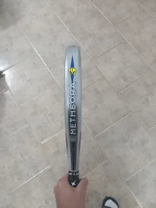 Pala de pádel Starvie Metheora Nueva
