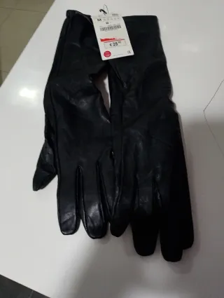 Guantes largos de piel Zara negros