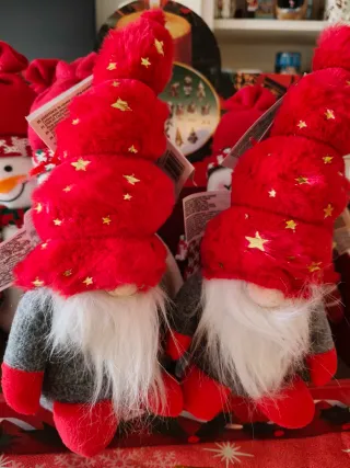 Muñecos de Navidad Gnomos Rojos Estrellas