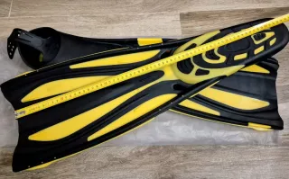 Aletas de buceo nuevas Beach Line