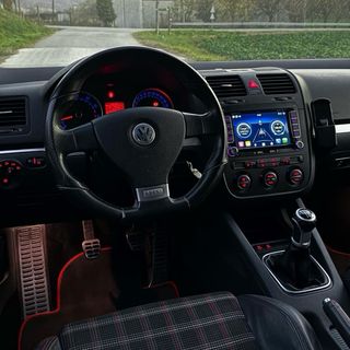 Volkswagen Golf GTI Edition 30