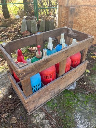 Caja con 8 sifones antiguos de colores