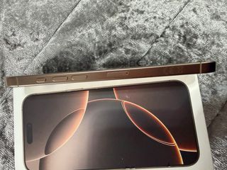 iPhone 16 Pro Max 256GB Dorado