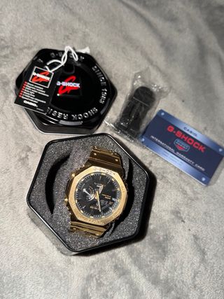 Reloj Casio G-Shock Dorado y Negro