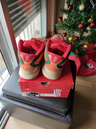 Nike Kyrie Infinity 45.5 Beige/Rojo