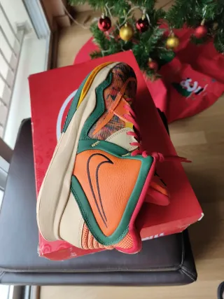 Nike Kyrie Infinity 45.5 Beige/Rojo
