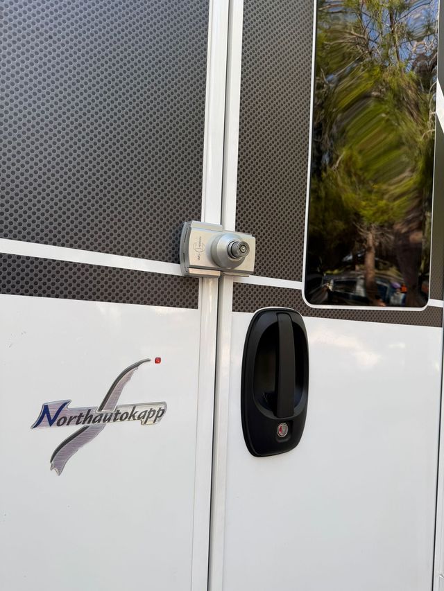 AUTOCARAVANA PERFILADA BENIMAR TESSORO T468 NORTHA