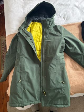 Abrigo Ternua Gore-Tex y Plumas