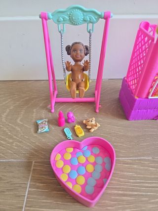Parque de juego Barbie con accesorios