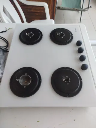 Piano cottura Candy vetro 4 fuochi