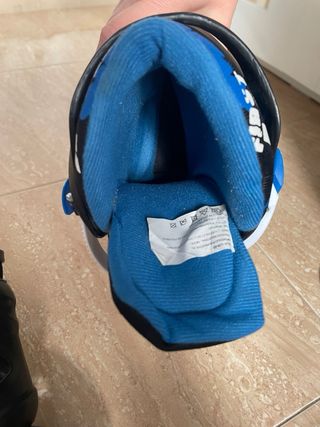 Patines en línea y protecciones infantiles