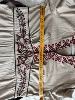 Vestido vintage beige bordado