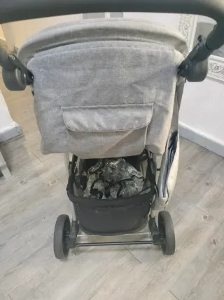 Carrito de bebé gris Asalvo