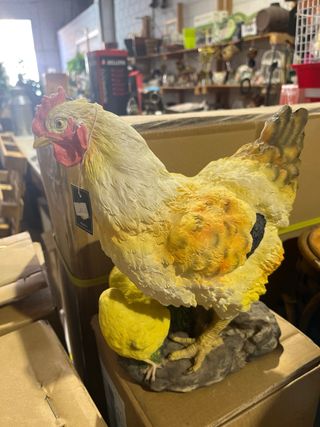 Figura Gallina con Pollitos