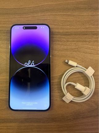 iPhone 14 Pro Max Preto/Roxo