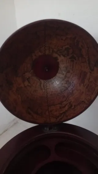 Botellero antiguo de madera