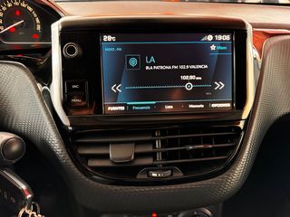 Peugeot 208 2019 Signature ITV 2027perfecto estado