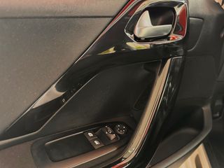 Peugeot 208 2019 Signature ITV 2027perfecto estado